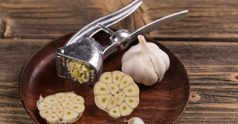 garlic against parasites in the body